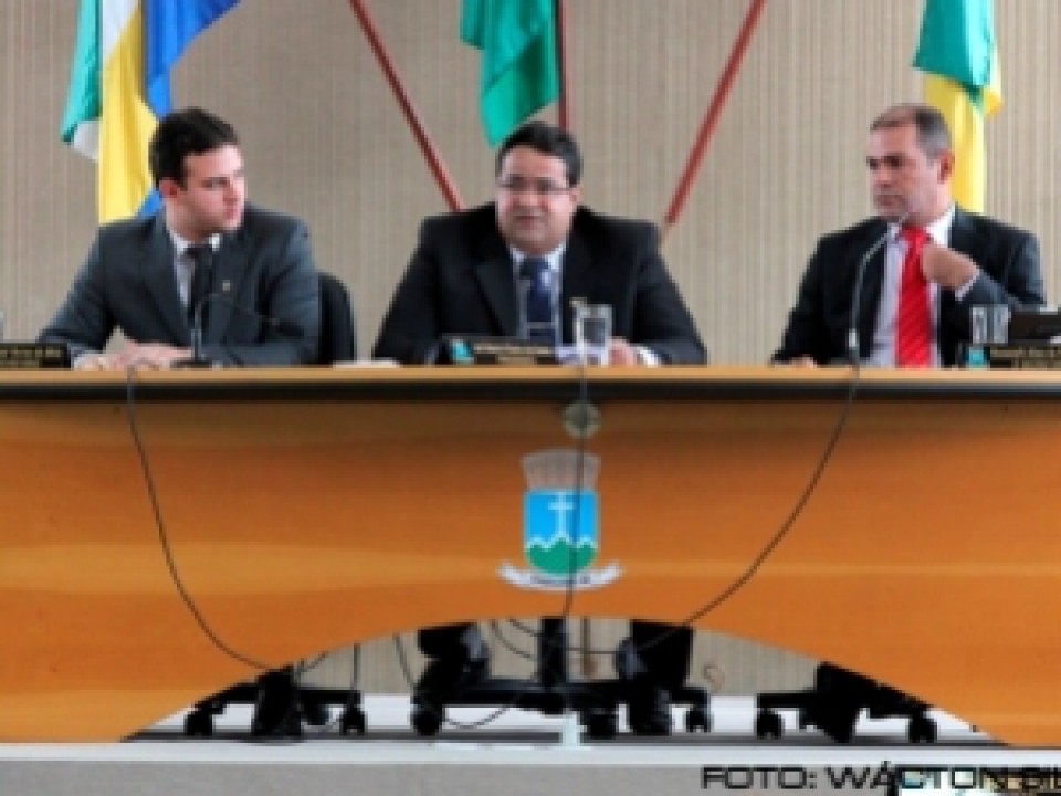 Parlamentares debatem sobre a eleição da Mesa Diretora da Câmara