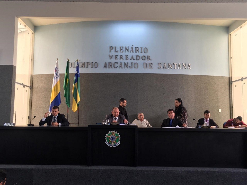 Em uma sessão ordinária e duas extraordinárias, LOA foi aprovada por unanimidade dos presentes na Câmara Municipal de Itabaiana